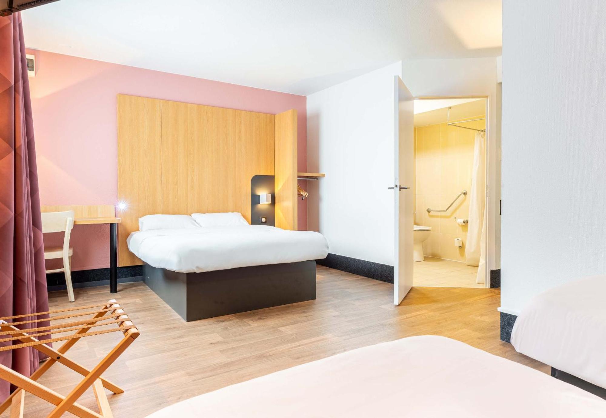 B&B Hotel Nantes Aeroport Bouguenais Exteriör bild