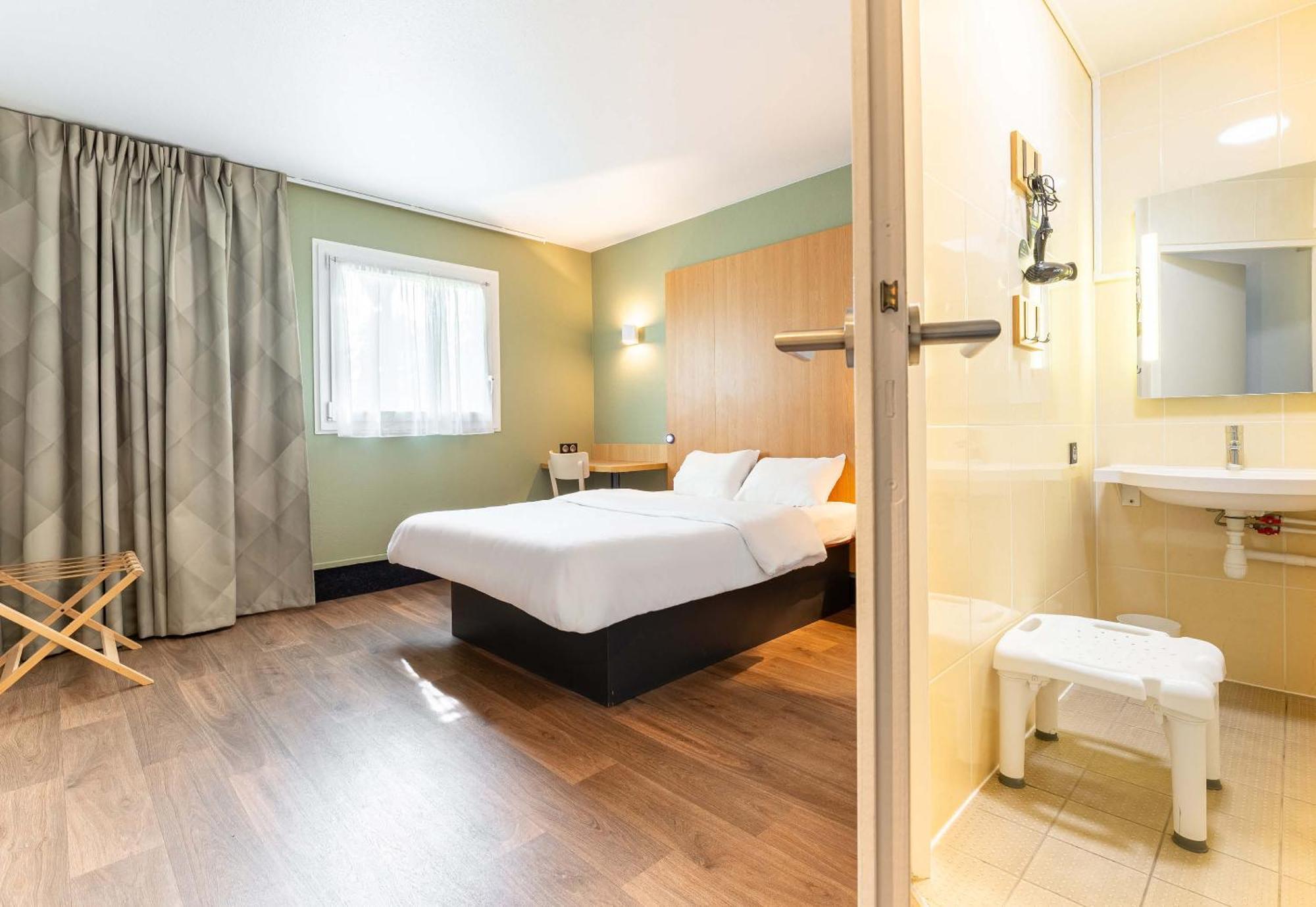 B&B Hotel Nantes Aeroport Bouguenais Exteriör bild